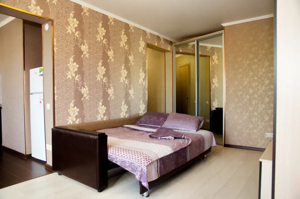 Студия возле автостанции 6 ШК