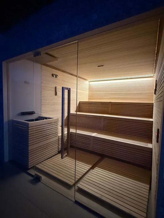 Центр, парковка, лифт, тёплый дом, ТЦ Трио, Лямус