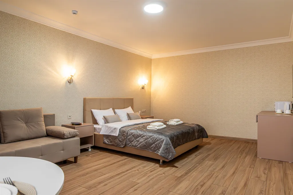 Большой двухместный номер с дополнительным спальным местом