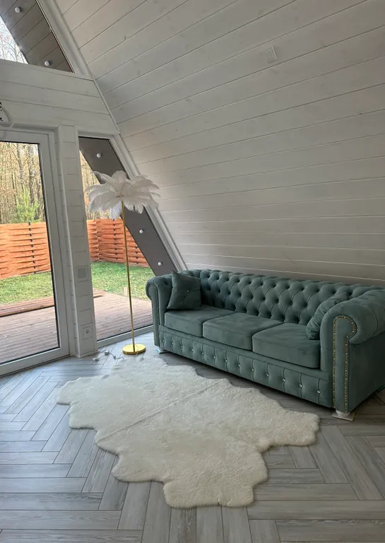 Шикарный треугольный дом А-фрейм с панорамными окнами