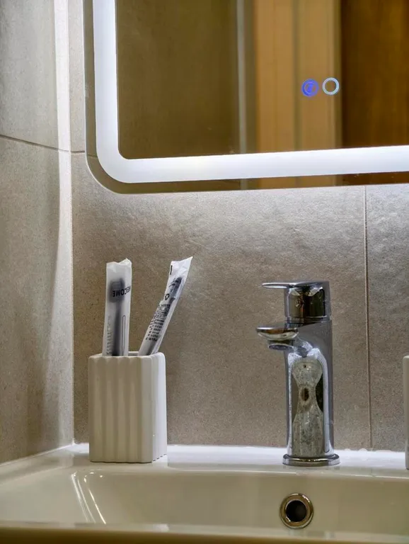 Уютная квартира c новым рeмонтoм в самом центре города