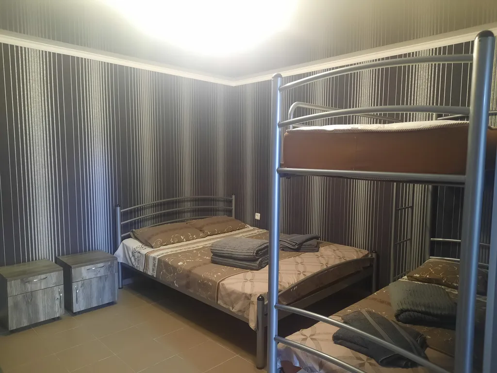 Квартира Семейный номер до 6 человек — аренда посуточно в Бердянск