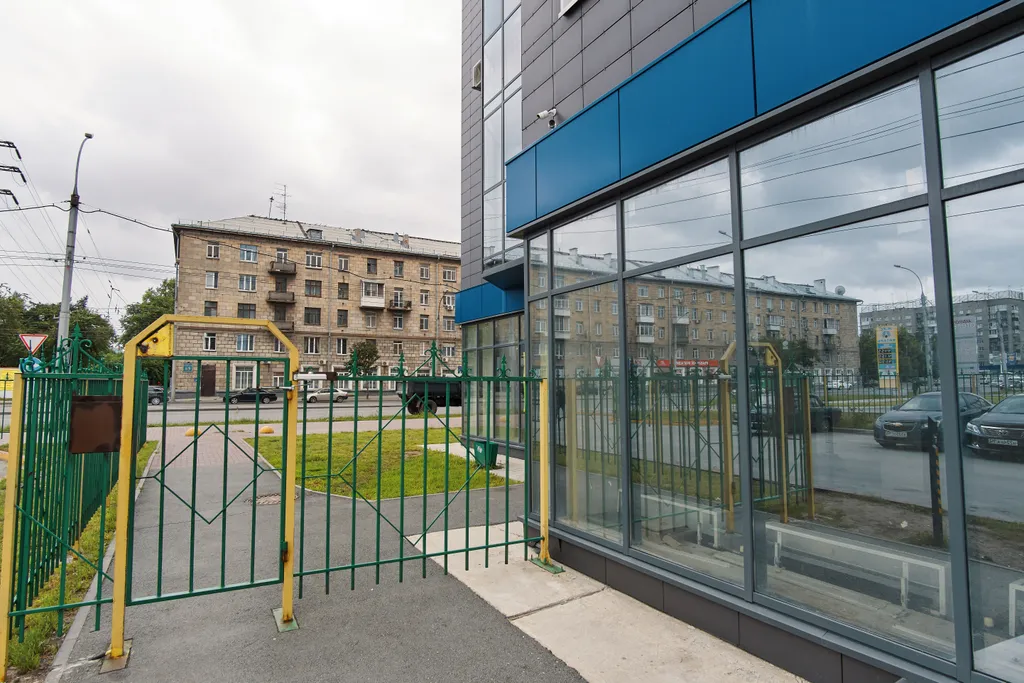 Квартира Большая люкс квартира + теплая парковка — Новосибирск