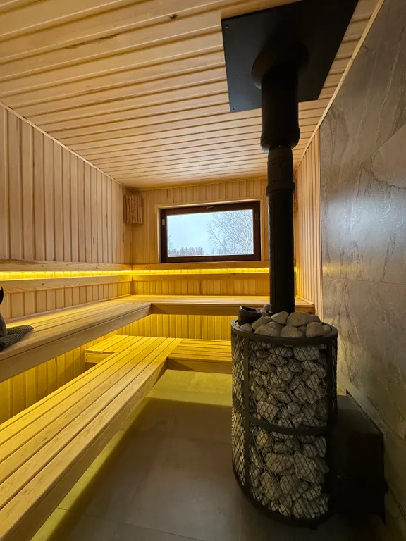 Дом с баней у водохранилища