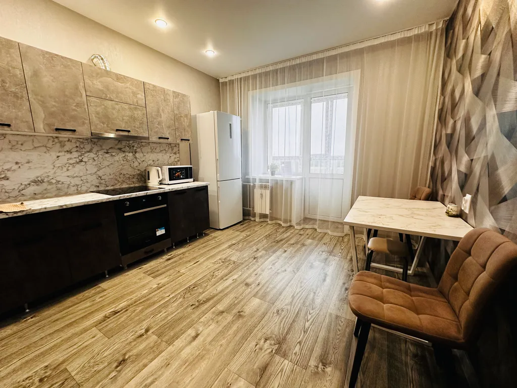 Квартира с евроремонтом в новом доме в центре города