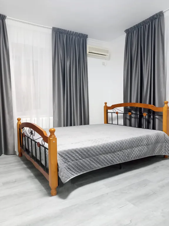 Двухкомнатная квартира возле моря — аренда посуточно в Алушта