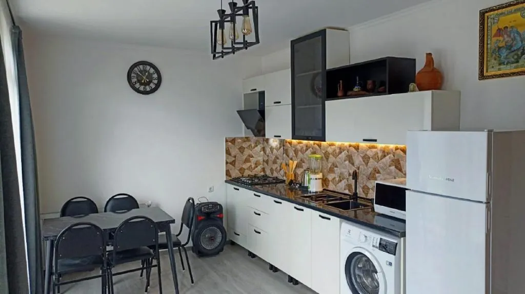 4-комнатный Дом