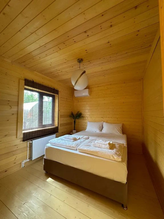 Барнхаус с чаном и бассейном