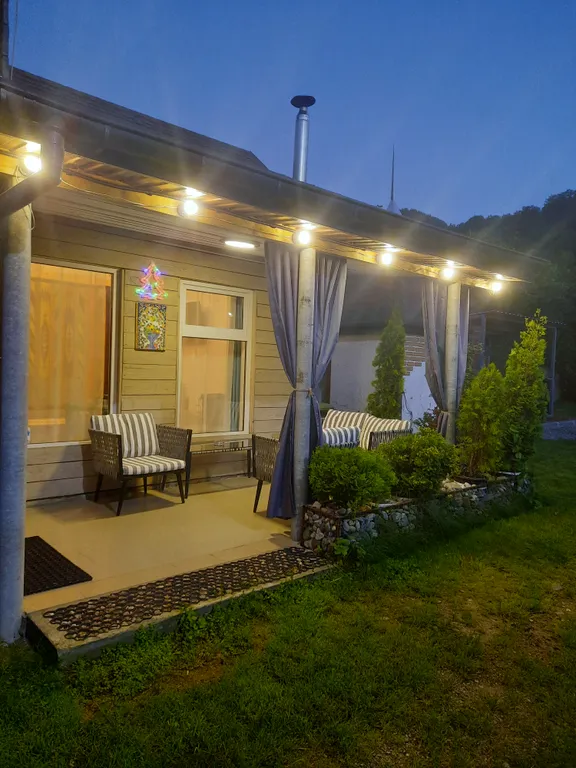 Стильный и просторный дом атмосфера в стиле лофт с баней, бассейном