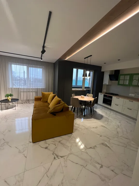 Просторная квартира недалеко от центра в тихом месте