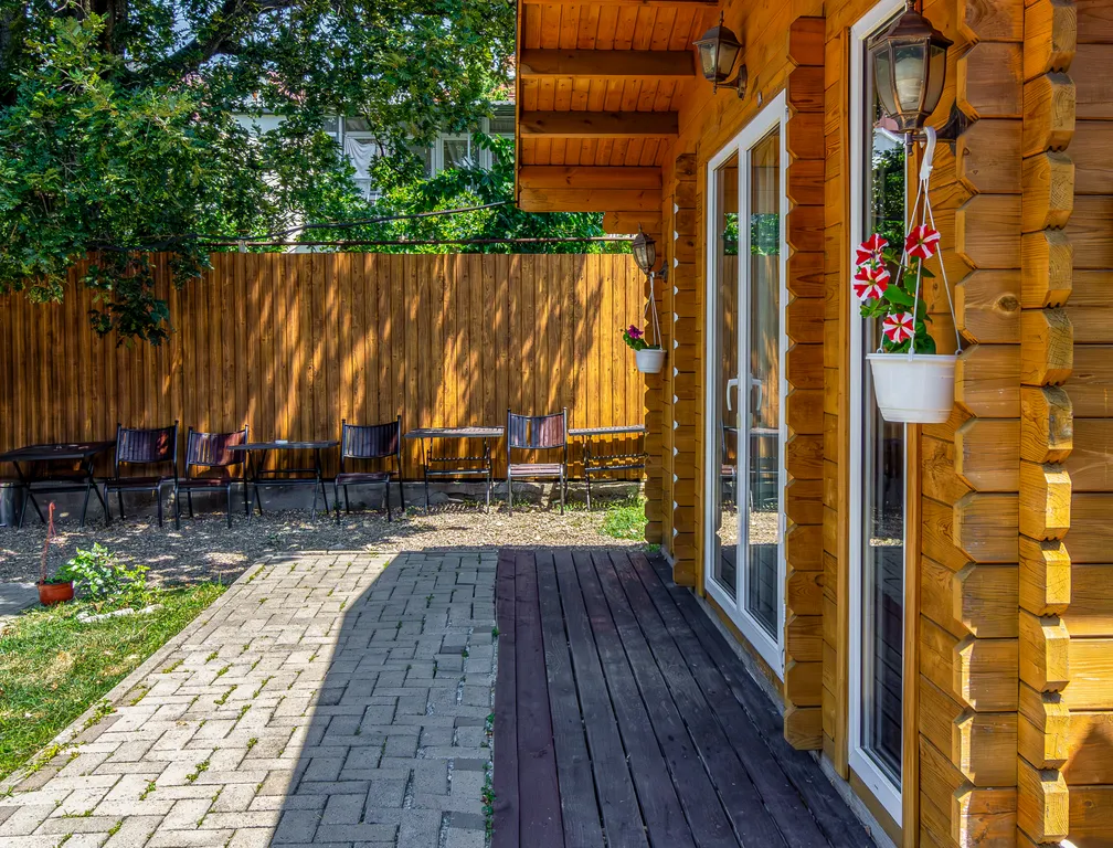 Современный деревянный дом из бруса