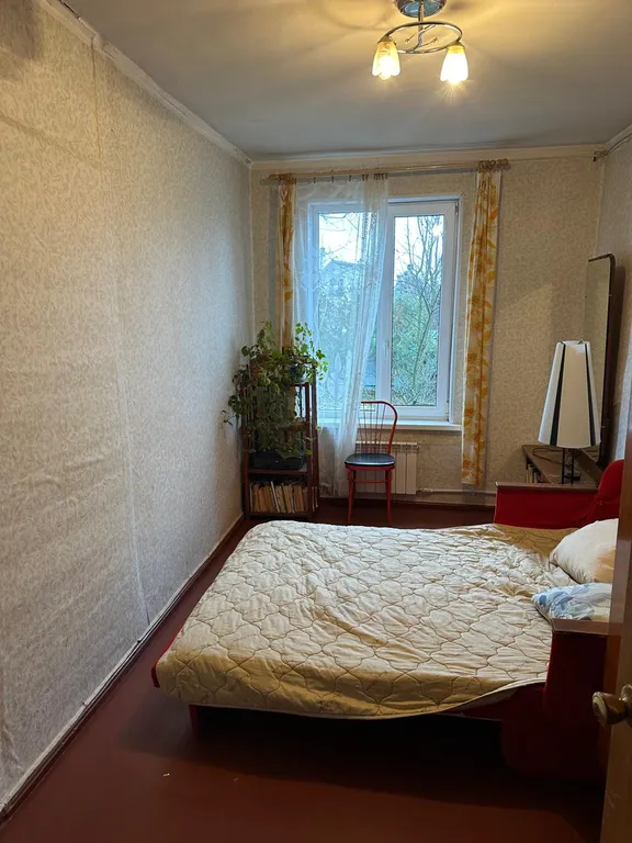 Домик рядом с озером