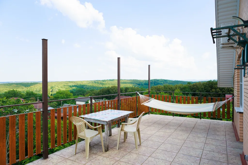 Коттедж Дом с открытой террасой и видом на горы и лес — Горячий Ключ