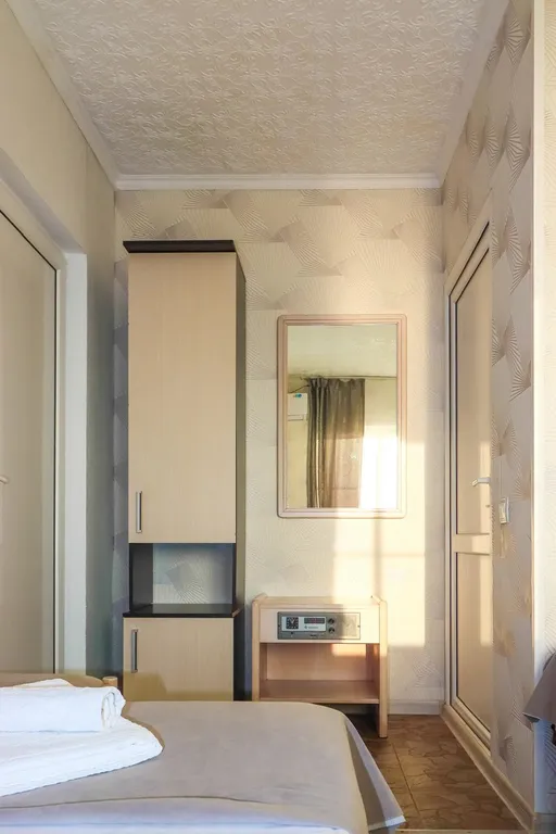 Уютная комната у моря