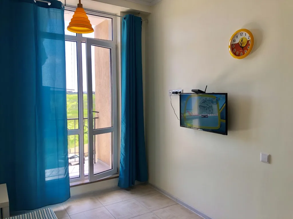 Квартира Квартира Дизайнерская прелестная евродвушка на берегу моря — Геленджик