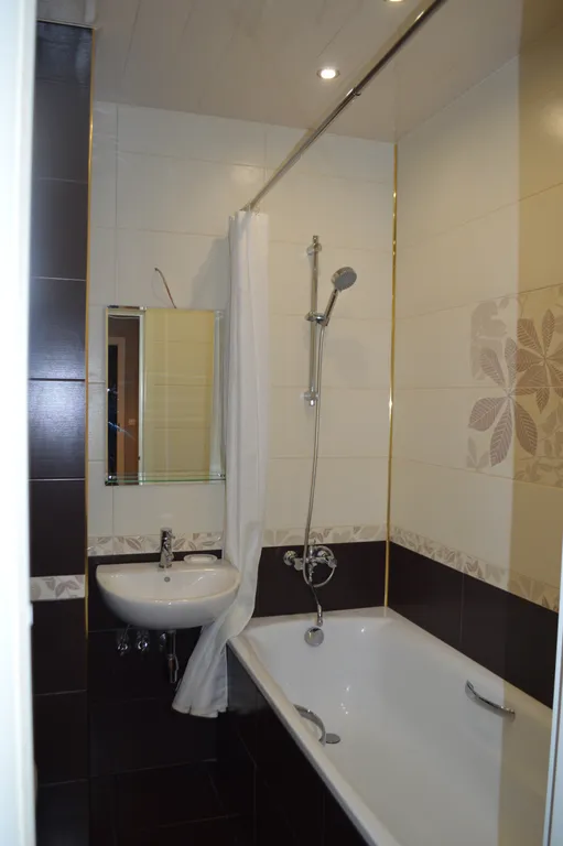 Евродвушка с компьютером, принтером, новой кроватью