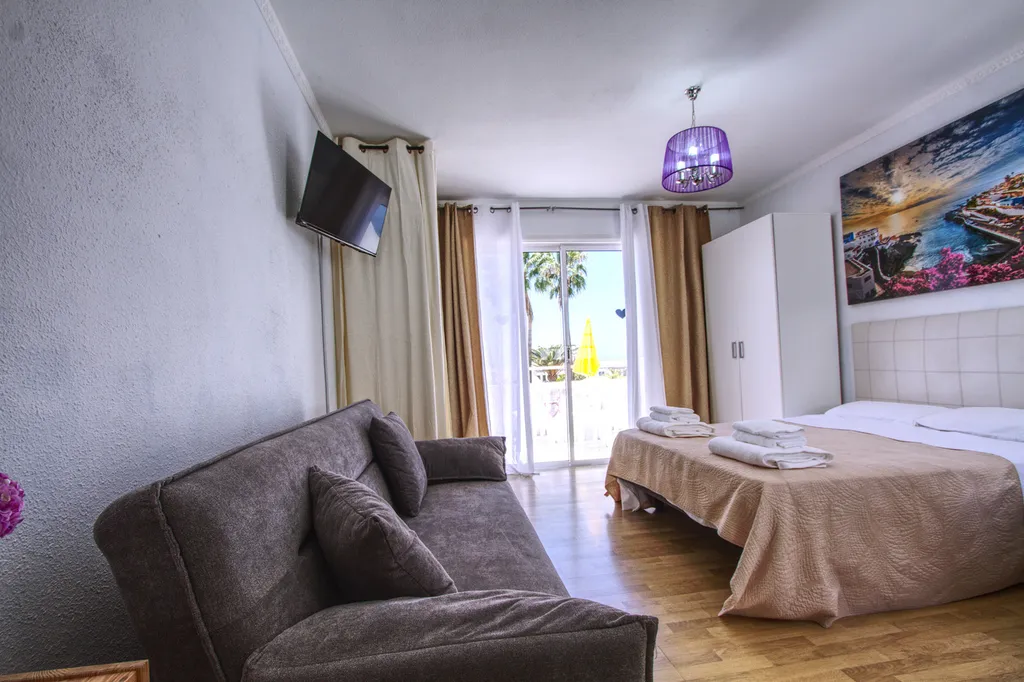 Apartments Island Village Heights