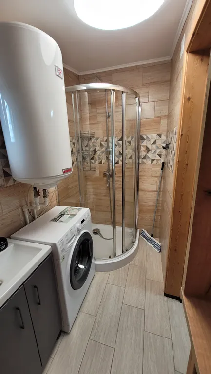 Апартаменты 2-х комнатные. Половина дома с отдельным входом