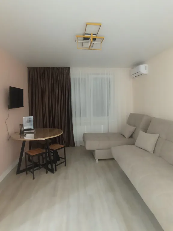 Апартаменты близко к Кремлю, ДС Кристалл, Драматическому театру