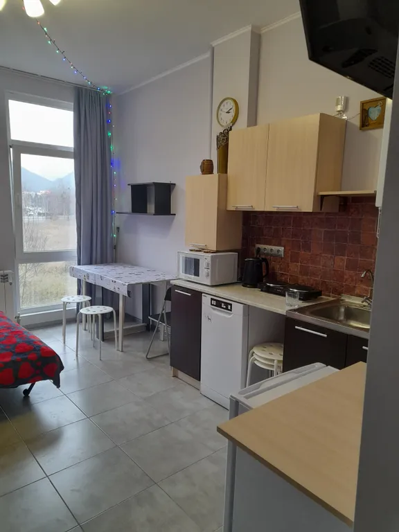 Студия с видом на горы