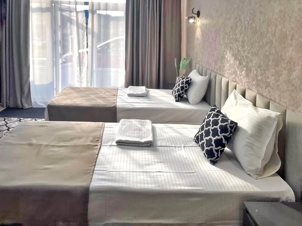 Комфортный семейный номер-студия с видом на горы