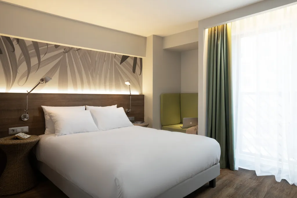 Квартира Студия с французским балконом и видом на внутренний двор — аренда посуточно в Дагомыс