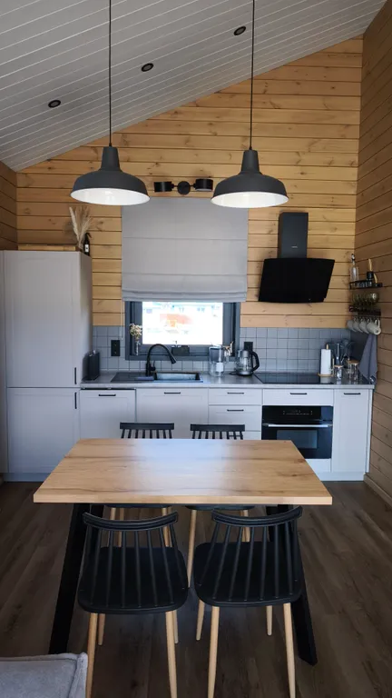 Современный 2-комнатный дом на слиянии рек Тихий берег