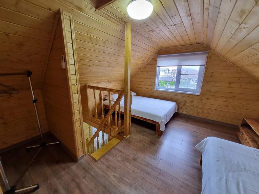 Коттедж Двухэтажный коттедж на первой линии Азовского моря — Кучугуры