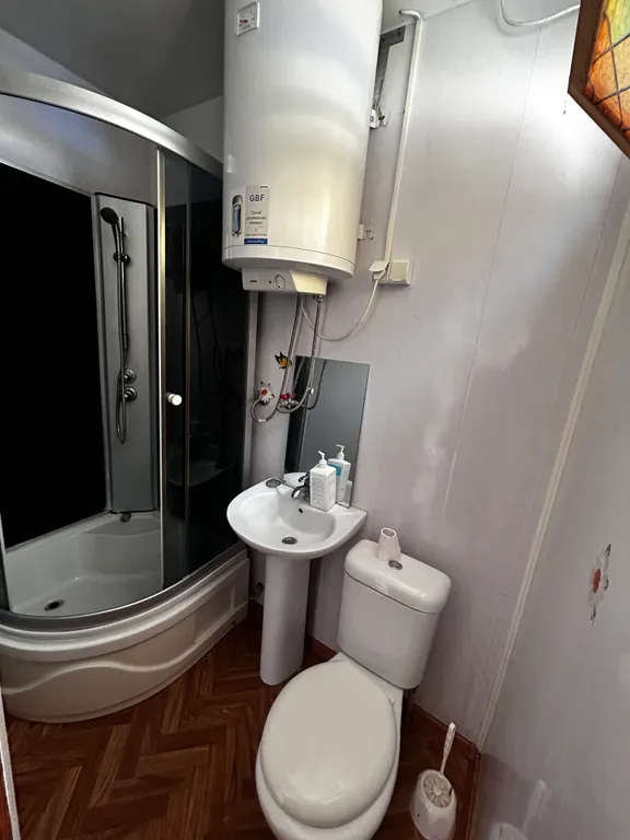 Двух комнатный дом со всеми удобствами