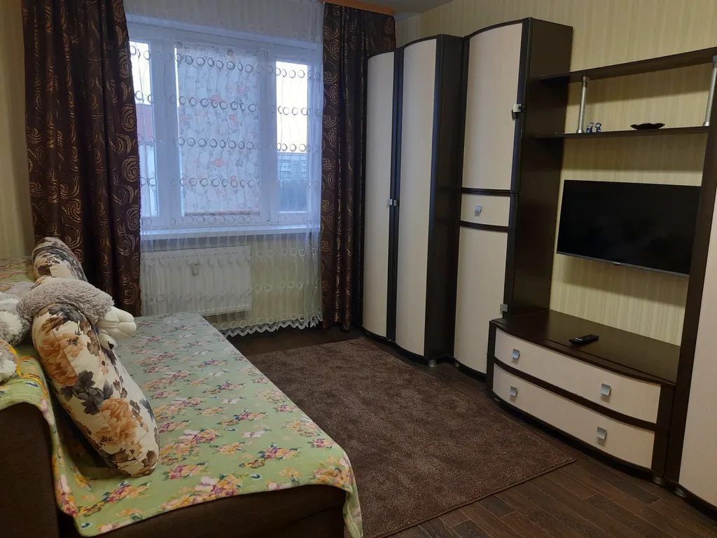 Солнечная, тихая квартира рядом с центром города