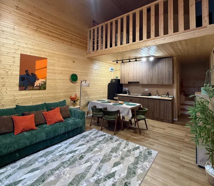 Коттедж с частной территорией и джакузи Green