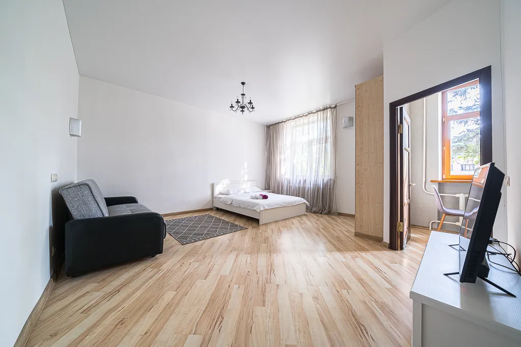 1 комнатная квартира рядом с Вокзалом