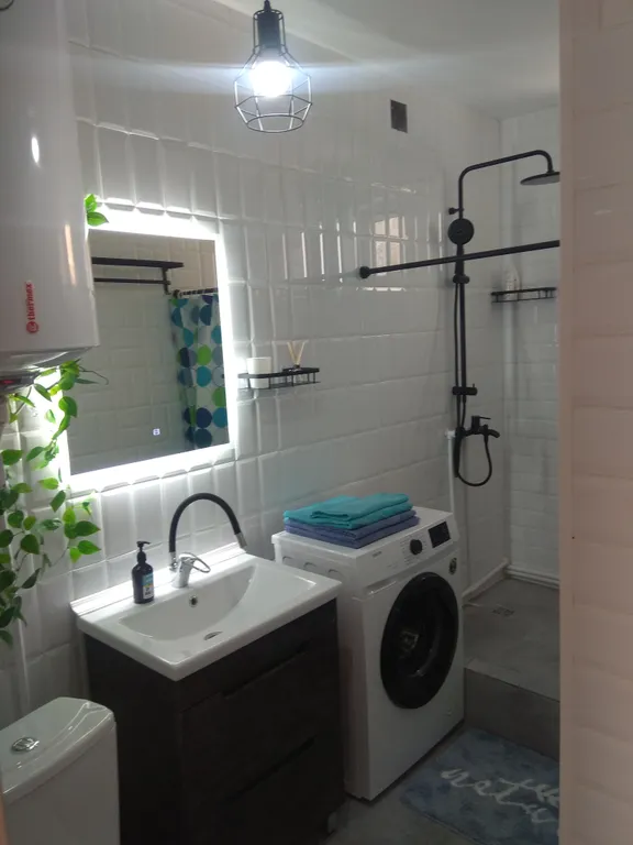 Дом с террасой, сауной рядом с лесом и пляжами