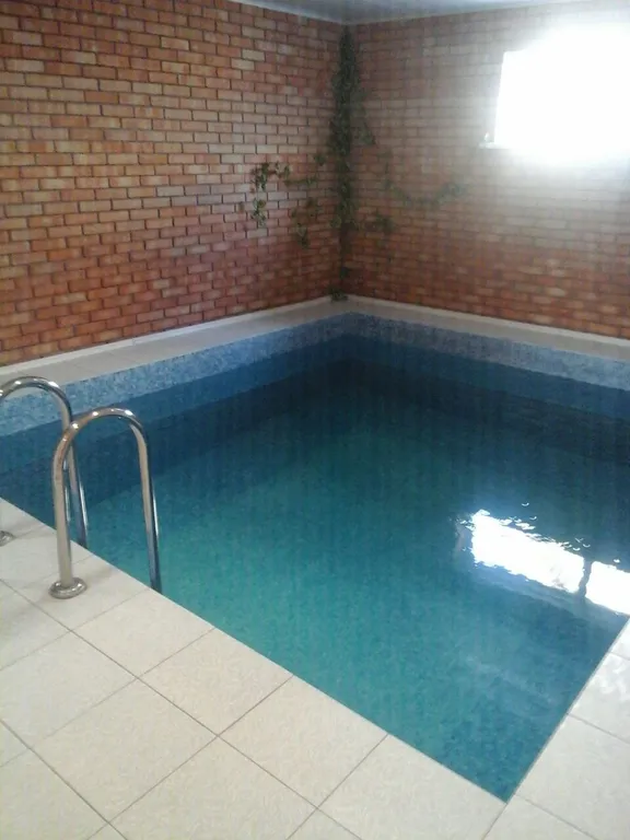 Коттедж Дом с бассейном — аренда посуточно в Шахты