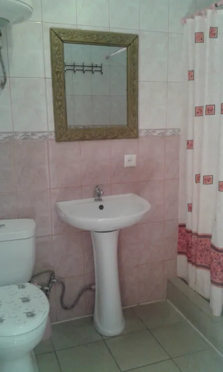 Двухкомнатный домик рядом с Кипарисовой аллеей