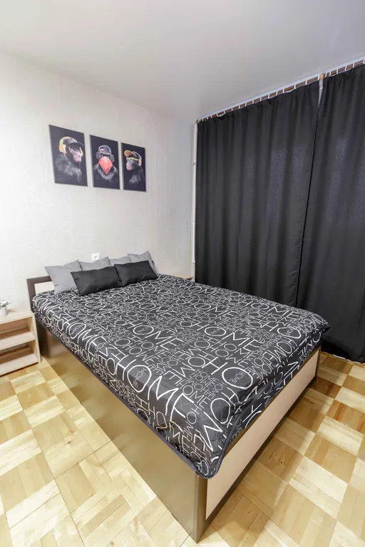 Двухкомнатная квартира в центре города напротив Академии Спорта СГУС