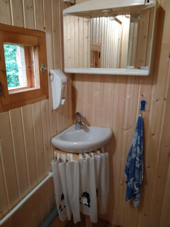 Дом на берегу озера