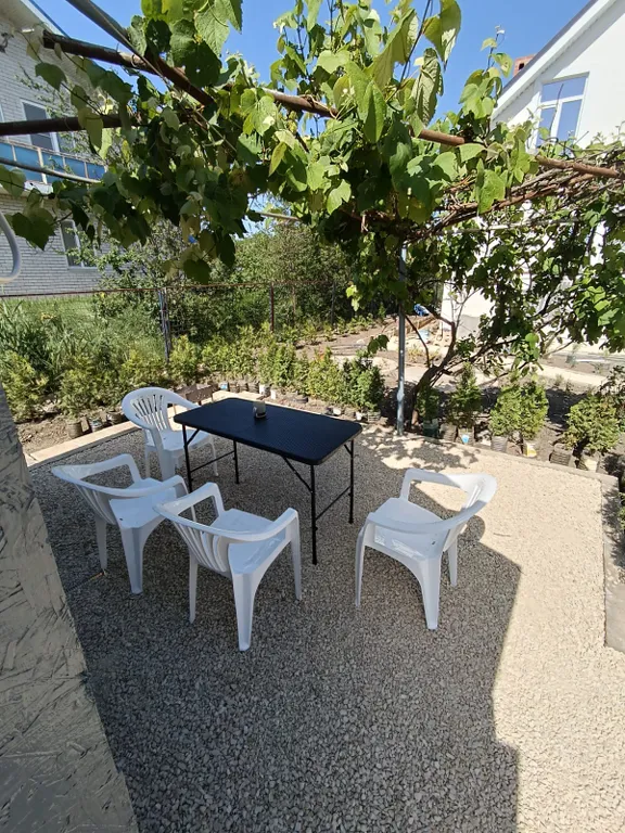 Коттедж Уютный дом в пригороде — Красный