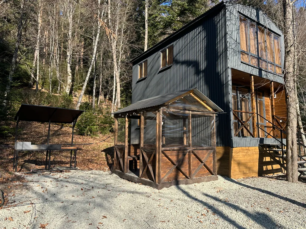 Уютный коттедж с видом на горы