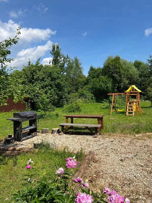 Красивый теплый дом с баней в тихой деревне