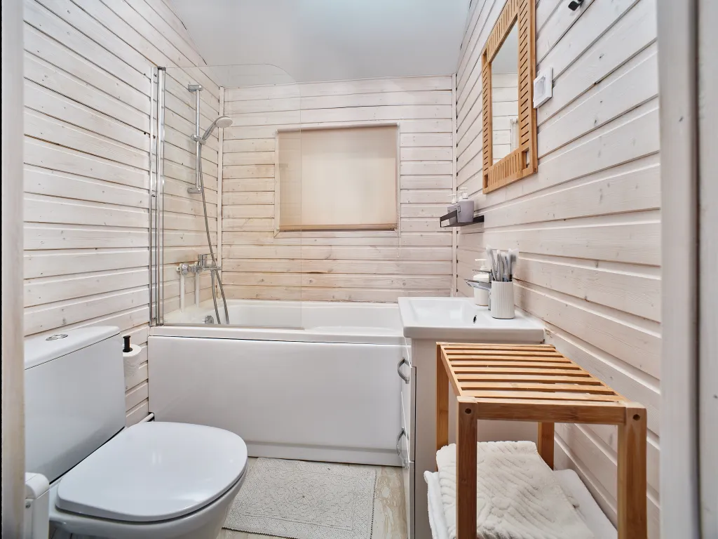 Мгновенный - дом с фотоаппаратом Polaroid