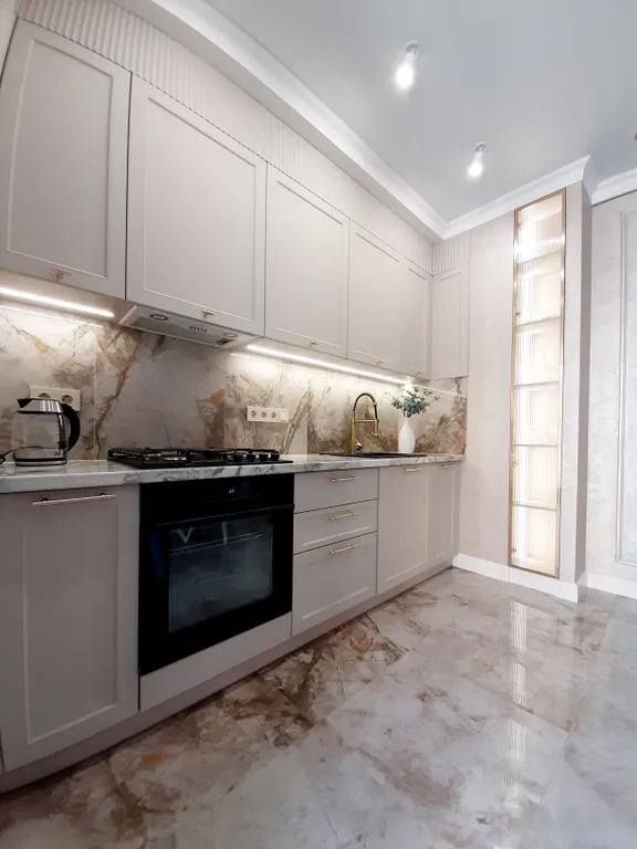 Красивая, уютная квартира в Российском