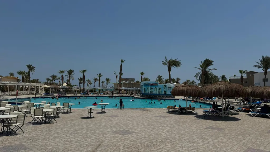 Уютная студия c аквапарком, морем, бассейном и всеми удобствами