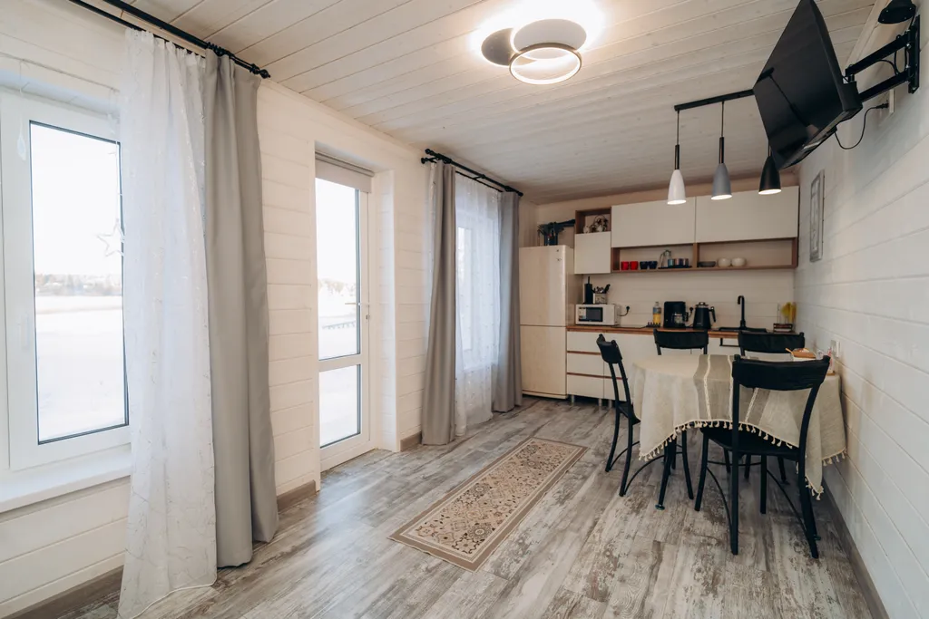 Уютный домик на берегу Ладожского озера с сауной и баней