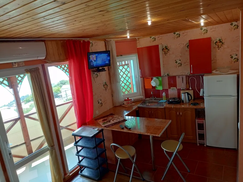 Видовая студия с террасой вид на море и горы