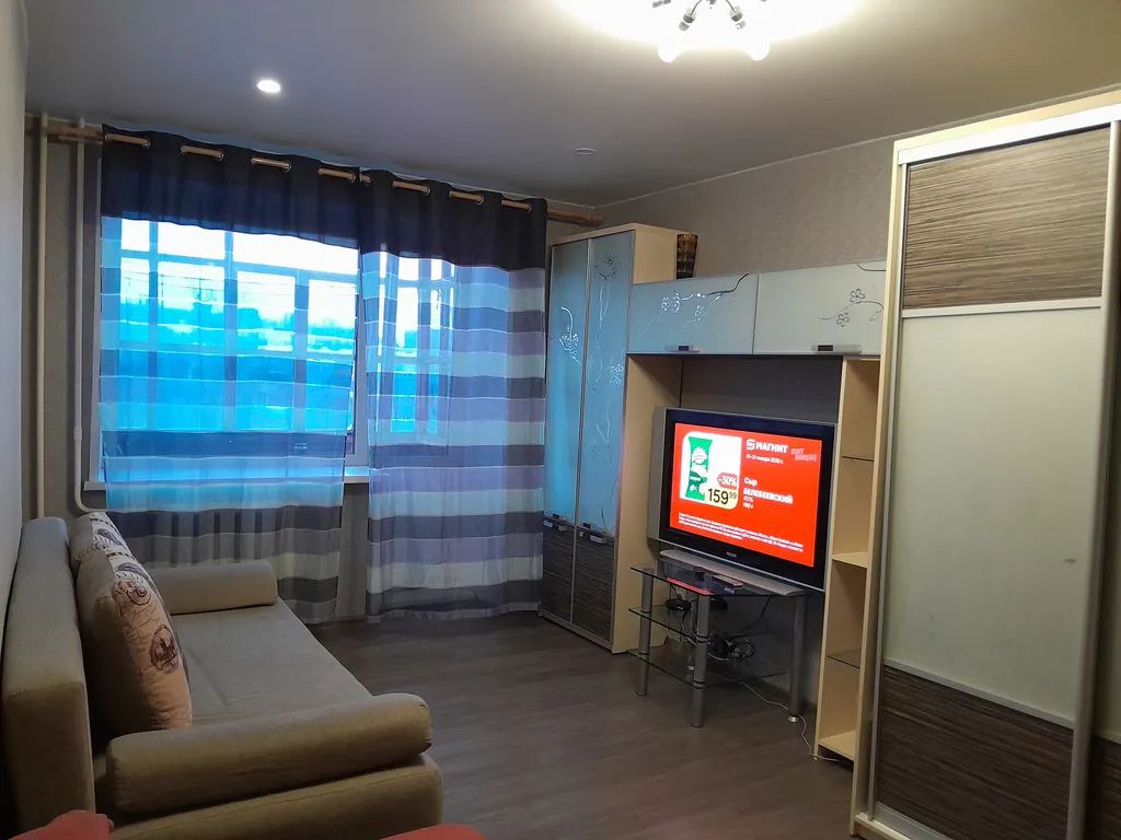 2-комнатная квартира с раздельными комнатами и балконом