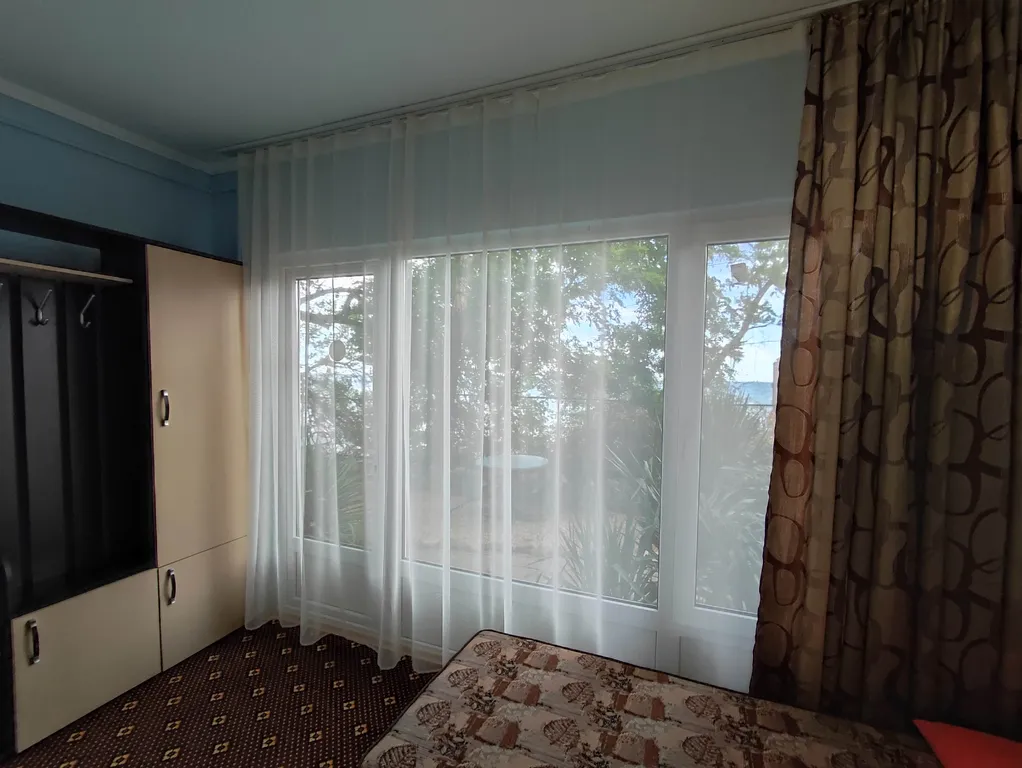 Номер стандарт с видом на море недалеко от пляжа