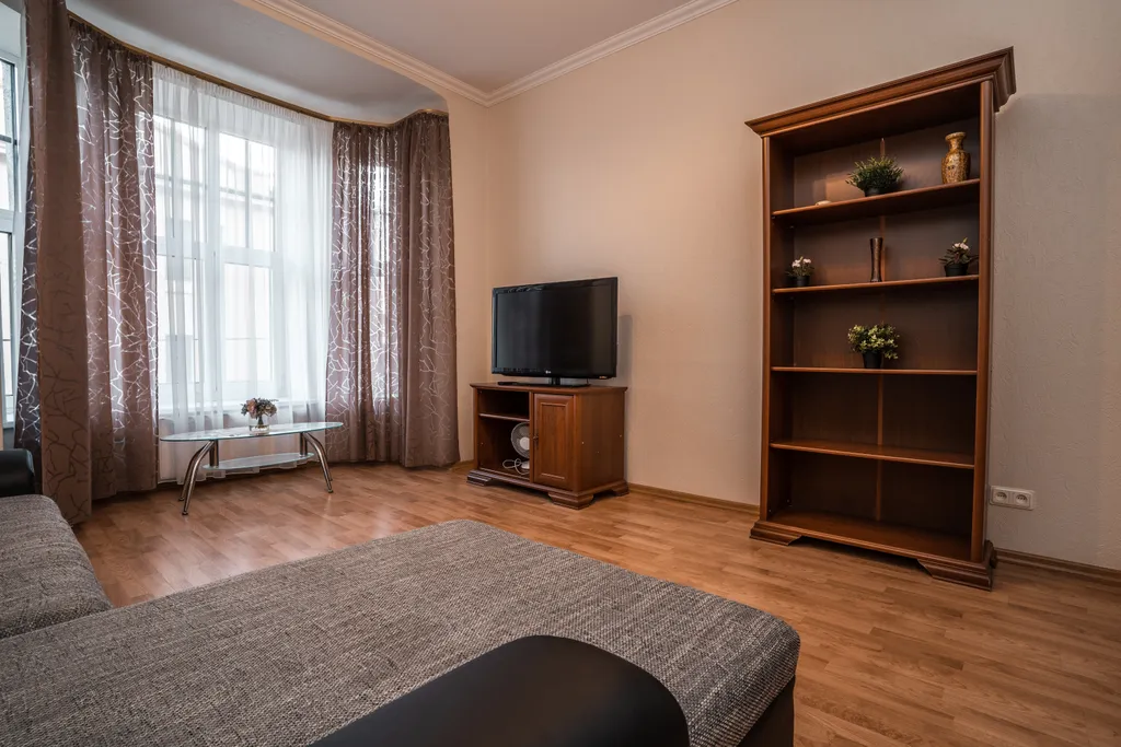 Просторная светлая 3-ех комнатная квартира в центре Риги