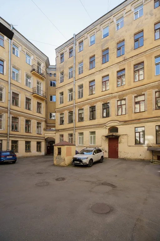 Квартира 4-комнатная квартира в сердце города — Санкт-Петербург