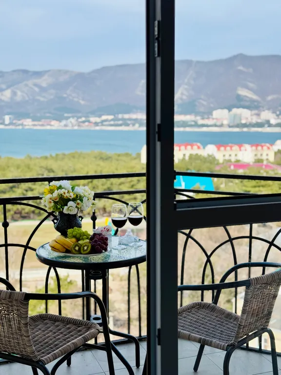 Квартира Квартира с прямым видом на море и горы с новым ремонтом — Геленджик